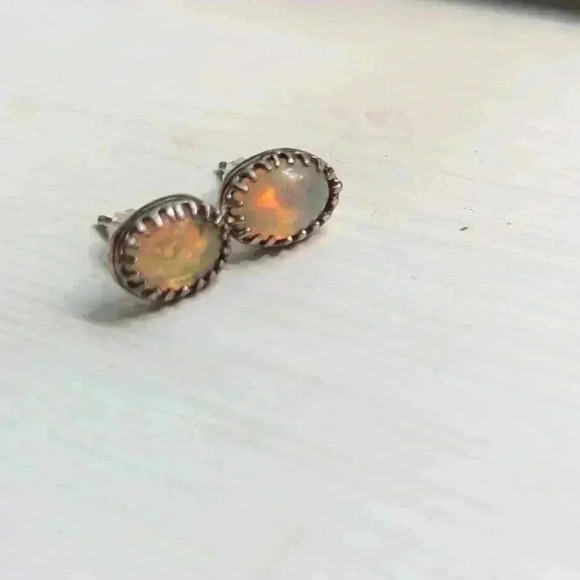 Handmade fire opal 925 studs - Picture 2 of 4